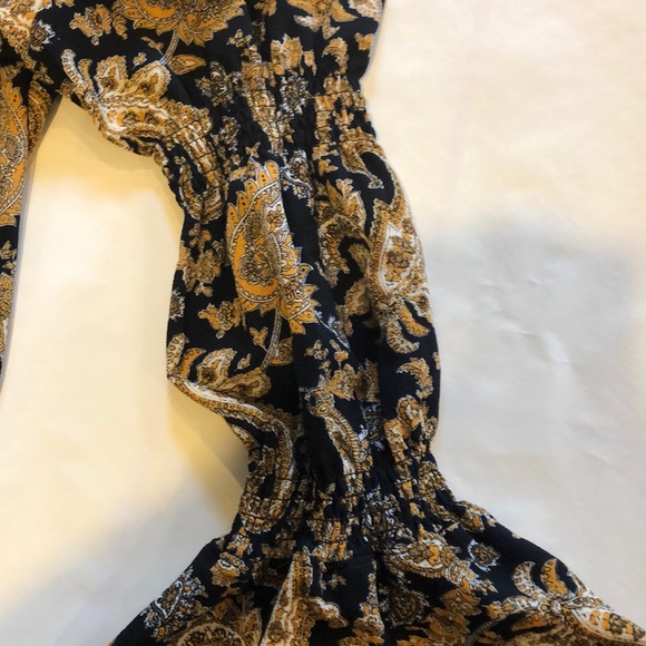 Michael Kors bell sleeve button down blouse. - Picture 5 of 7